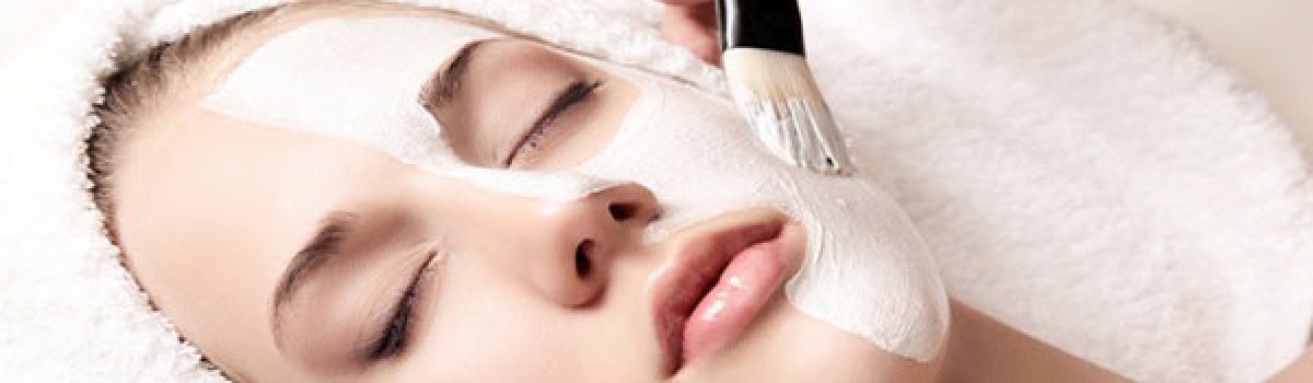پاکسازی پوست و فیشیال